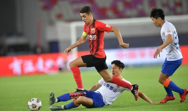 0射正！海港争冠战遭受碾压 奥斯卡被锁死+失点球