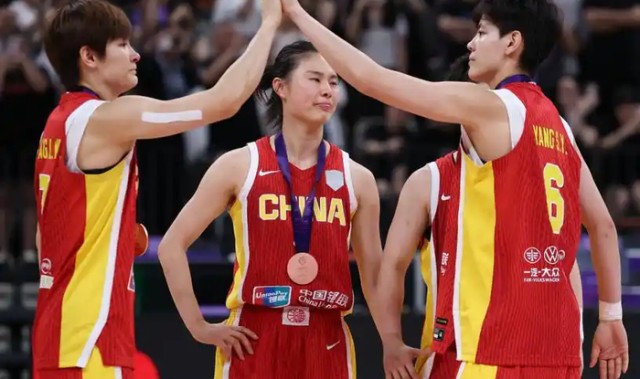 李梦杨力维驰援？世界杯分组，中国女篮下下签，和美国意大利同组|女篮世界杯|宫鲁鸣|亚洲|意大利女篮|美国女篮_新浪体育_新浪新闻