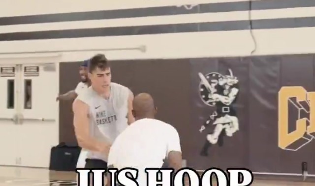 保罗、亨德森、小乔丹等众球星组局对抗 老炮里突外投游刃有余