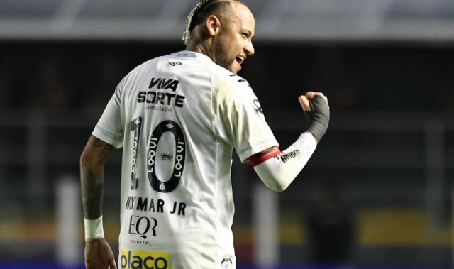 kaiyun-巴媒：在巴西3-1克罗地亚的比赛中，许多球迷高喊内马尔名字